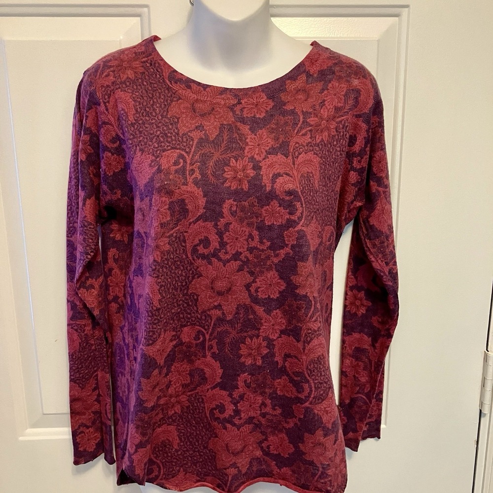 Nally & Millie Medium Floral Print Summer Weight Sweater Art To Wear Burgundy